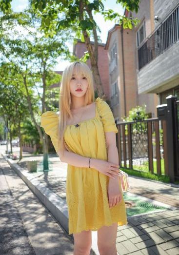 黑丝美女被爆操_剧情片免费全集观看